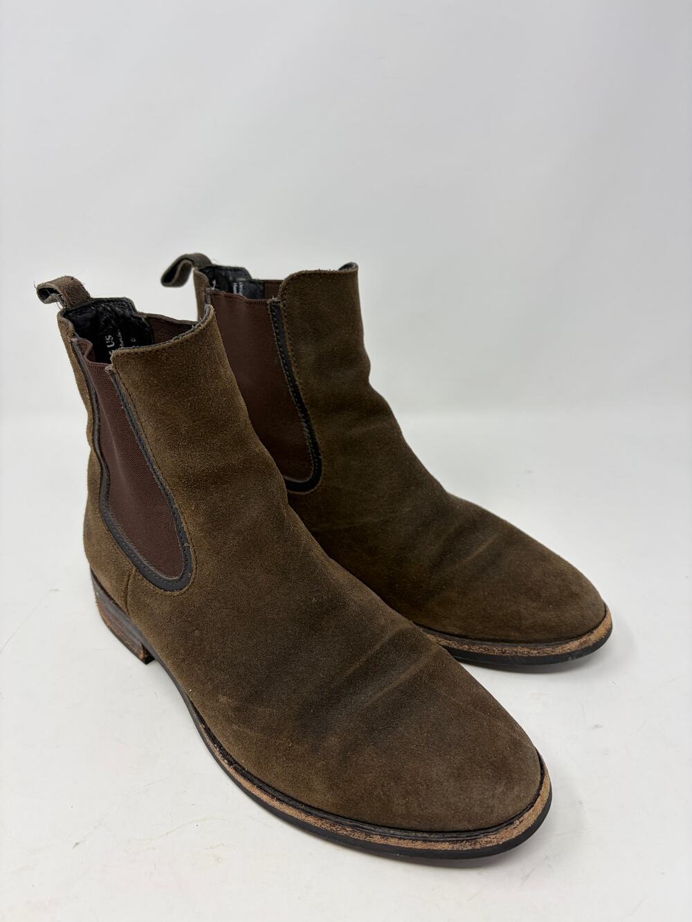 Thursday Boot Company women's duchess chelsea boots 7.5 olive green brown suede